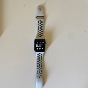Series 3 Nike + Apple Watch